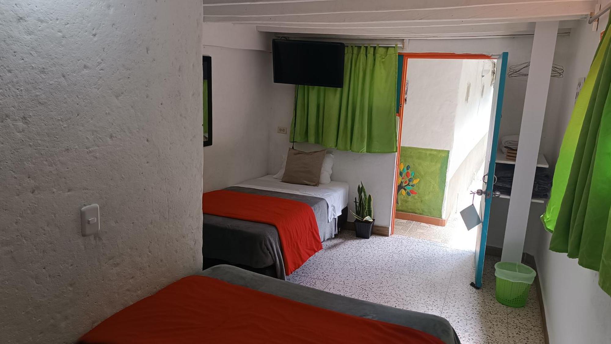 Hotel Marrokos Aeropuerto Jose Maria Cordova Guarne Esterno foto