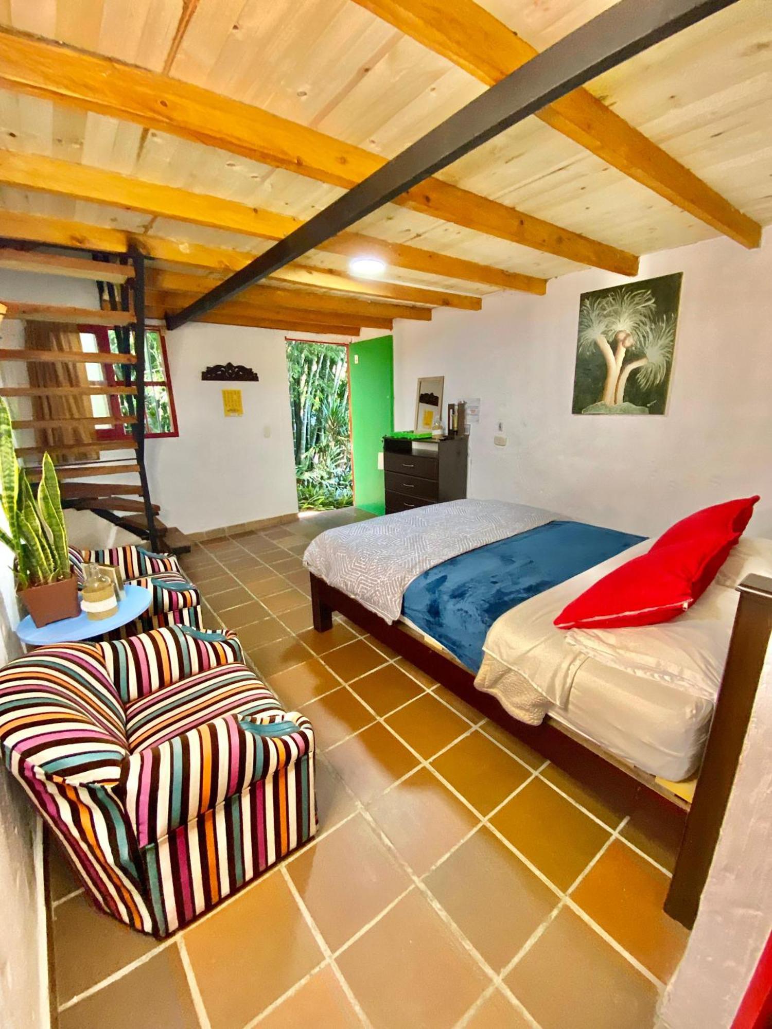 Hotel Marrokos Aeropuerto Jose Maria Cordova Guarne Esterno foto